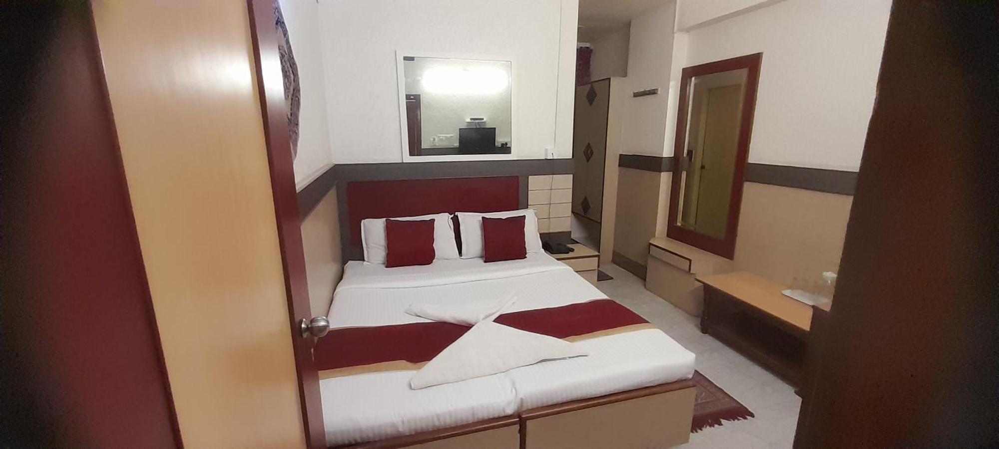 Hotel Lalbagh Gardenia Bangalore Exterior photo
